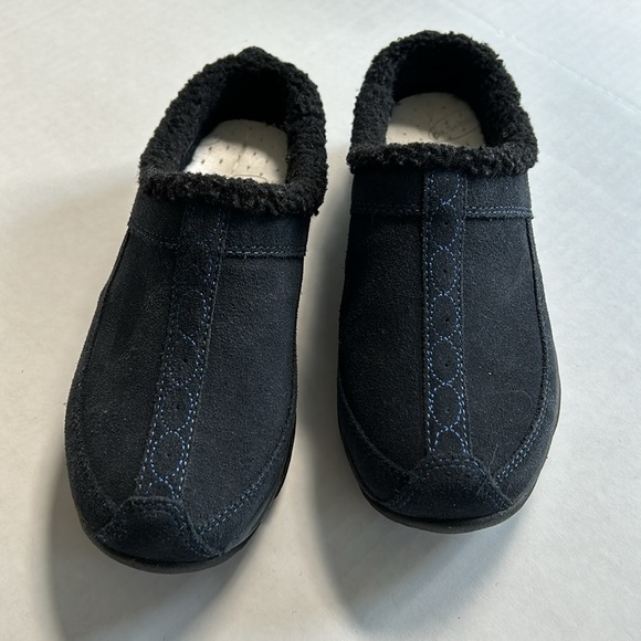 Easy Spirit Exchange Navy Suede Faux Fur Mule Clogs/Slip on Shoes Size 6 - Picture 1 of 7